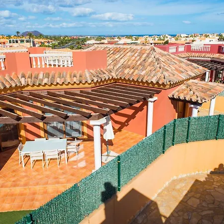 La Guapa 2 Villa